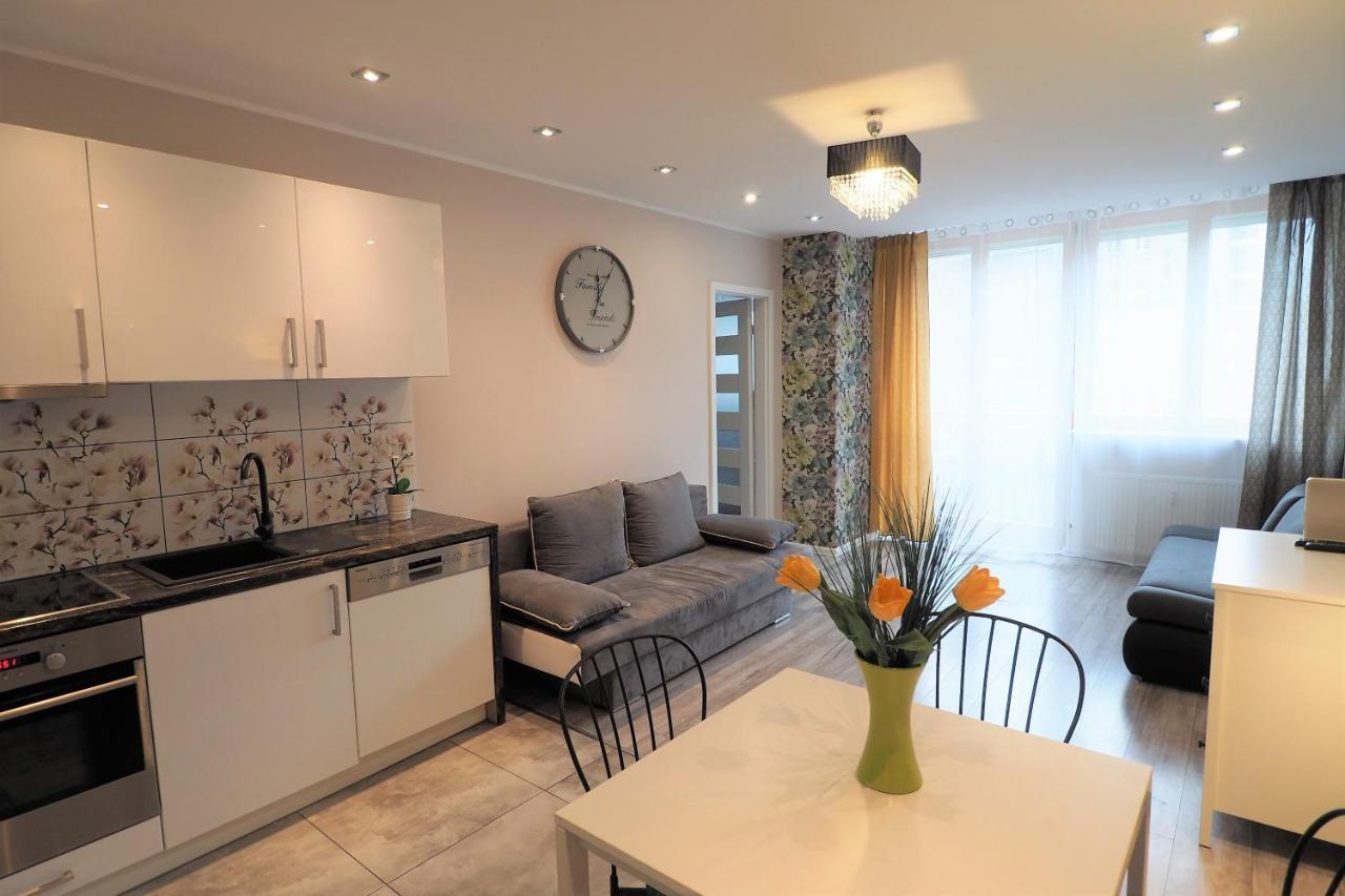 Kghn Apartments Wyszynskiego Szczecin Ngoại thất bức ảnh
